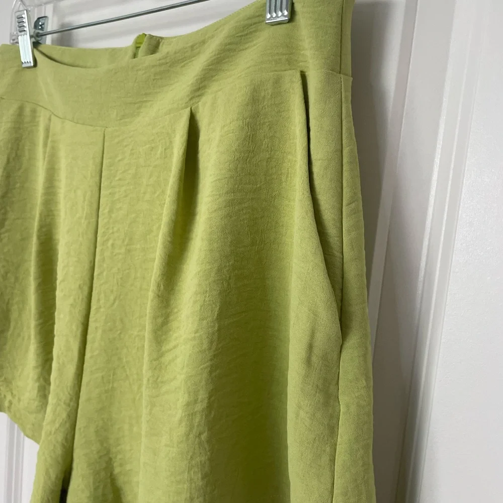 FORE - Neon‎ Cropped Matching Short Set